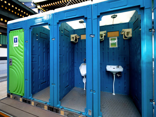 Best Portable restroom trailer rental  in Lake Bluff, IL